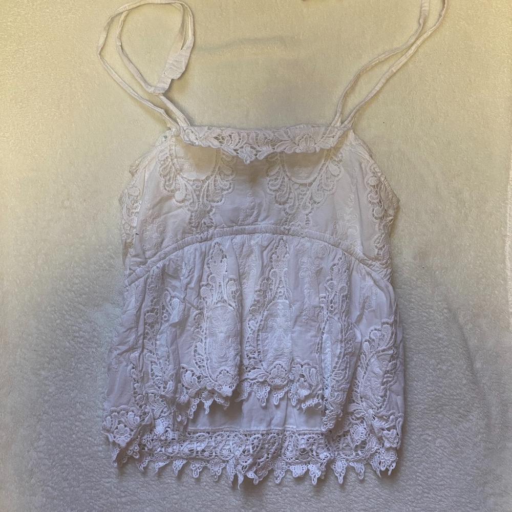 BB Dakota White Odessa Tank Top